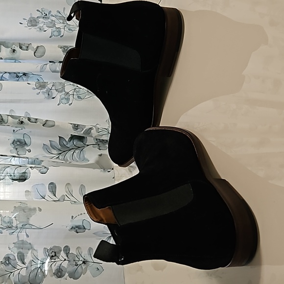 Black Suade ankle shoe size 12 aldo - Picture 2 of 4